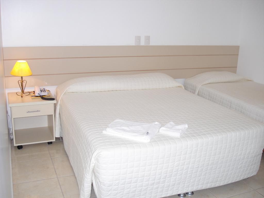 Hotel Pousada Vale Do Sol Em Pompeia Bagian luar foto