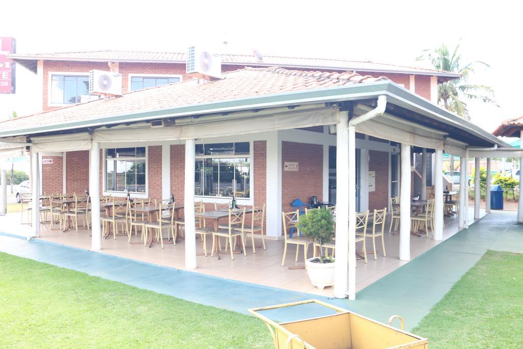 Hotel Pousada Vale Do Sol Em Pompeia Bagian luar foto