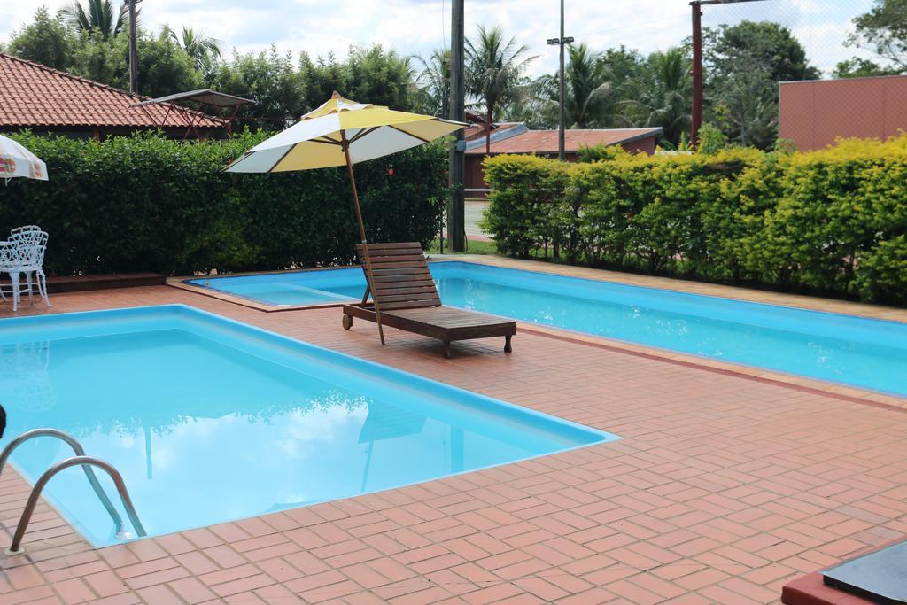 Hotel Pousada Vale Do Sol Em Pompeia Bagian luar foto