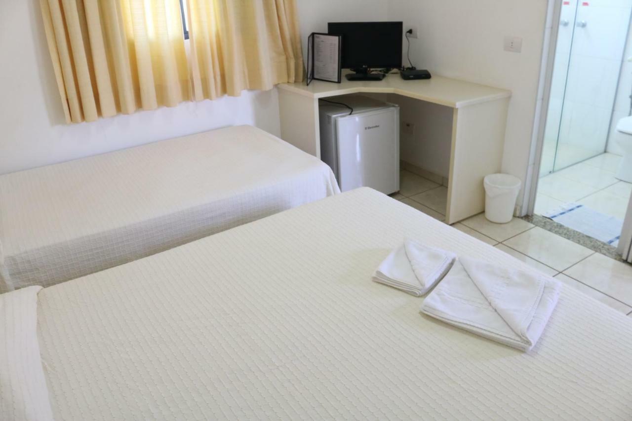 Hotel Pousada Vale Do Sol Em Pompeia Bagian luar foto